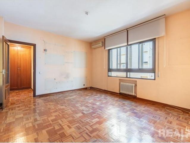 Piso en Venta en Madrid de las Caderechas, Madrid