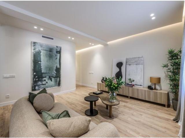 Piso en Venta en Madrid de las Caderechas, Madrid
