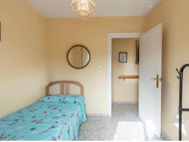 Piso en Venta en Madrid de las Caderechas, Madrid