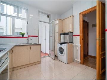 Legazpi, Madrid, MERCAMADRID - Terraza