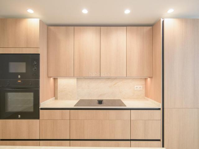 Piso en venta en Málaga, Ensanche Centro Puerto. Piso completamente reformado en el Soho. Pisos.