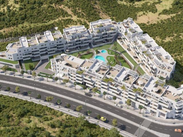 Piso en venta en Málaga, Limonar. Piso con terraza SUR solada, además de trastero y plaza de garaje incluidos en el precio. Pisos.