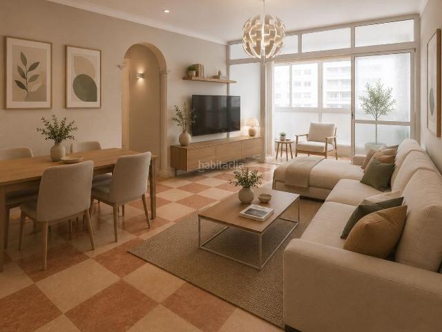 Piso en venta en Málaga, Parque Ayala Jardín de la Abadía Huelín. Amplio y Luminoso Piso en Huelin. Pisos.