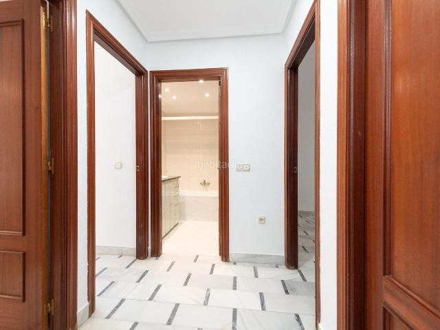 Piso en venta en Málaga, Puerta Blanca. Piso en Parque Litoral. Pisos.