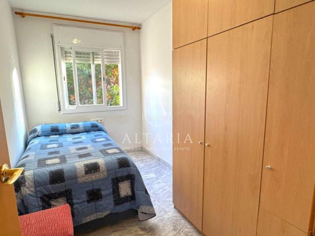 Piso en venta en Malgrat de Mar. Magnífico piso de 80 m con terraza y piscina comunitaria. Pisos Malgrat de.