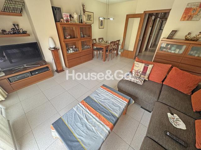 Piso en venta en Malgrat de Mar. Piso con parking y piscina. Pisos Malgrat de.