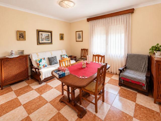 Piso en venta en Manlleu. Ampli pis de 150 m² amb 5 habitacions i gran terrassa de 50 m² a Manlleu. Pisos.