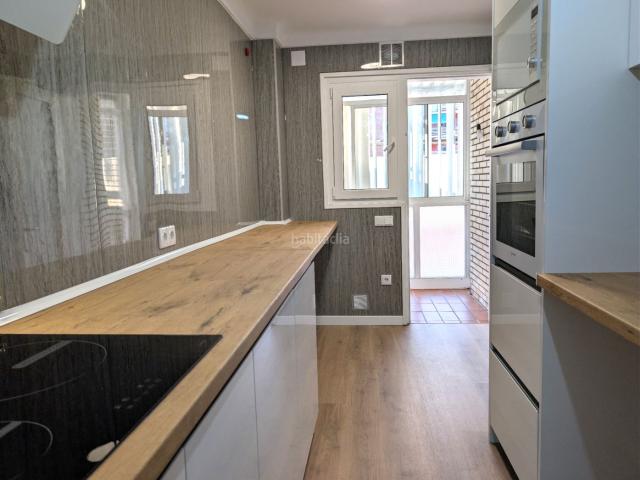 Piso en venta en Manresa, Carretera de Vic Remei. Gran piso en nueva zona universitaria. Pisos.