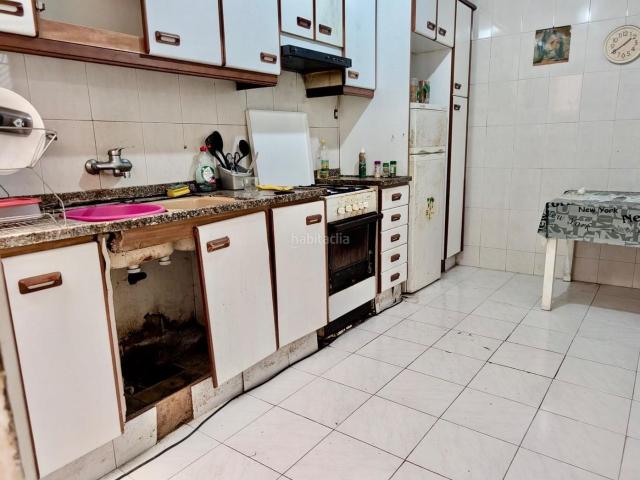 Piso en venta en Manresa, Centre Passeig i Rodalies. IDEAL INVERSORES, Amplio piso para reformar en el centro de Manresa. Pisos.