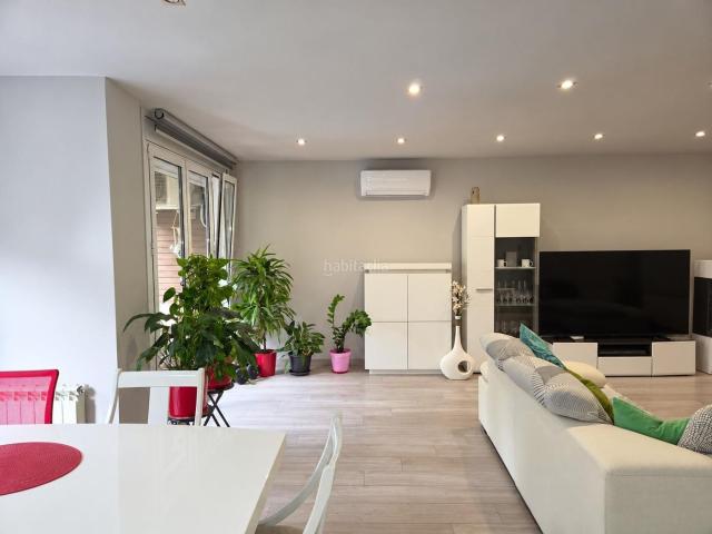 Piso en venta en Manresa, Centre Passeig i Rodalies. PISO EN VENTA EN PASSEIG DE PERE III, MANRESA 3 HABITACIONES, 2 BAÑOS Y ASCENSOR. Pisos.