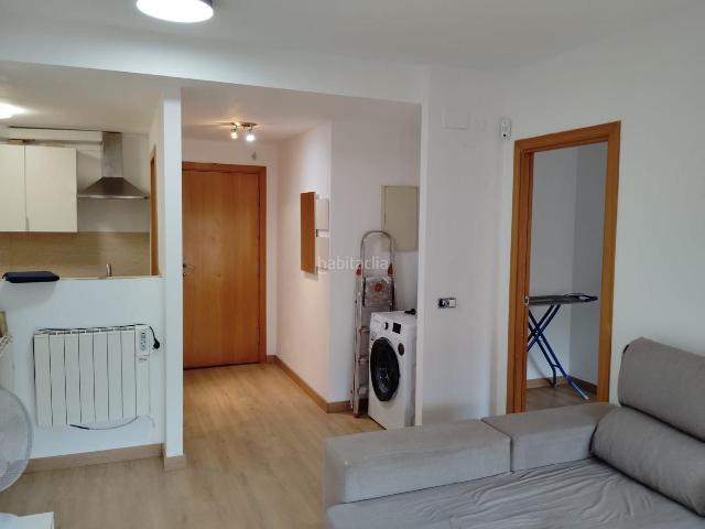Piso en venta en Manresa, Barri Antic. PISO DE UNA HABITACION CON JARDÍN COMUNITARIO. Pisos.