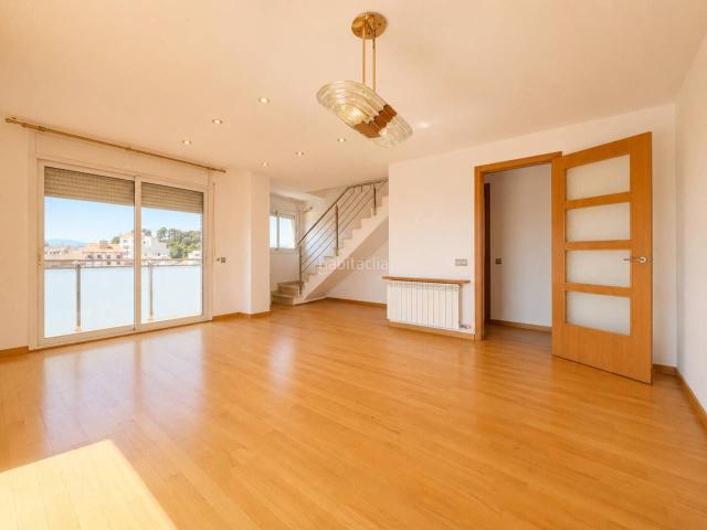 Piso en venta en Manresa, Bases de Manresa Carretera de Santpedor. Dúplex en venta en la Calle Sant Ramón, Bases de Manresa. Pisos.