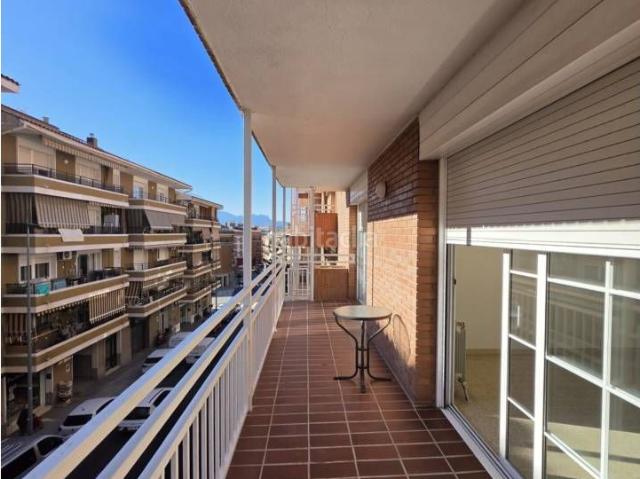 Piso en venta en Manresa, Bases de Manresa Carretera de Santpedor. Venda de pis a Ctra. de SantpedorBases de Manresa. Pisos.