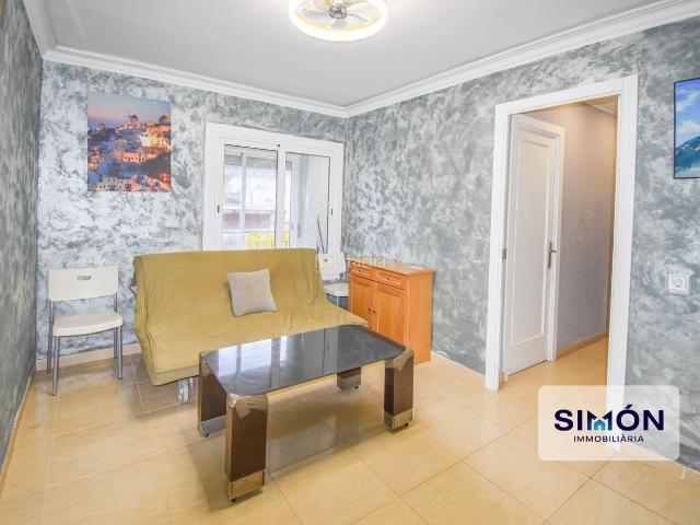 Piso en venta en Manresa, Font dels Capellans Sagrada Familia. Inversores! Práctico piso de 55m2, 3 habitaciones, alquilado. Pisos.