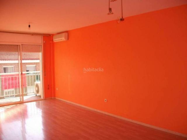 Piso en venta en Manresa, Font dels Capellans Sagrada Familia. PISO EN VENTA CON TERRAZA 90M2 Y TRASTERO. Pisos.