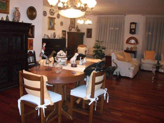 Piso en venta en Manresa, Font dels Capellans Sagrada Familia. PISO SEÑORIAL EN VENTA. Pisos.