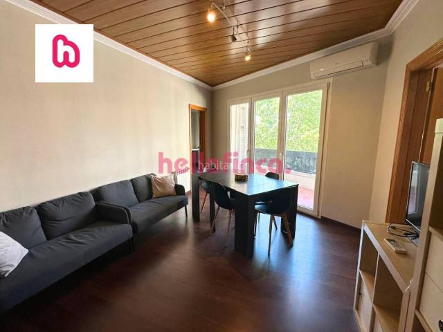 Piso en venta en Manresa, Poble Nou. Piso reformado con balcón grande en le centro de Manresa. Pisos.