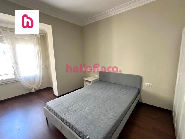 Piso en venta en Manresa, Poble Nou. Piso reformado con balcón grande en le centro de Manresa. Pisos.