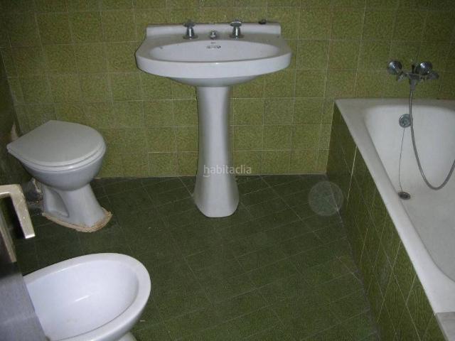 Piso en venta en Manresa, Plaça Catalunya. PISO EN VENTA. Pisos.
