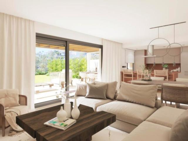 Piso en venta en Marbella, Nueva Andalucía centro. Apartamentos de lujo en Nueva Andalucía. Pisos.
