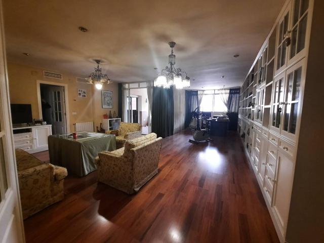 Piso en Venta en Maria Auxiliadora Barriada de Llera