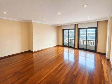 Piso en Venta en Marín