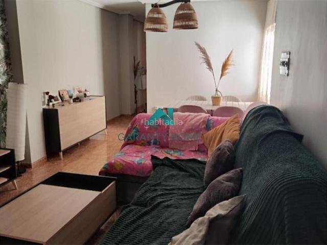 Piso en venta en Martos. Piso en Martos con reforma reciente y amplia terraza. Pisos.