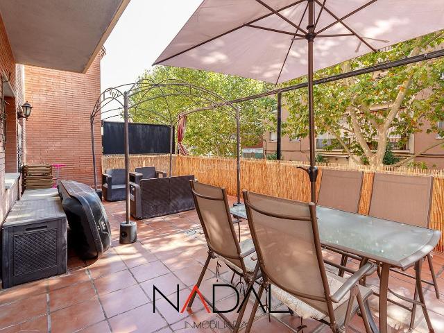 Piso en venta en Martorell. Piso con terraza de 40m2 y parking. Pisos.