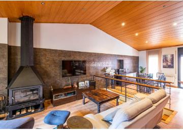 Piso en venta en Matadepera. Amplio piso de 154 m en una planta con terraza y vistas espectaculares. Pisos.