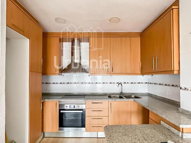 Piso en venta en Mataró, Centre. Piso en Mataró en primera línea de mar. Pisos.
