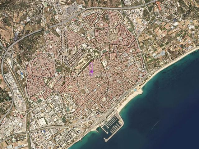 Piso en venta en Mataró, Centre. piso ALQUILADO. Pisos.