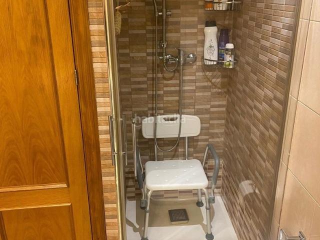 Piso en venta en Mataró, Cerdanyola Nord. Piso reformado de 3 habitaciones con amplia cocina y trastero en Cerdanyola Norte. Pisos.