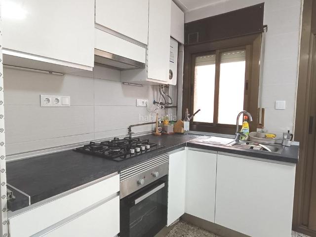 Piso en venta en Mataró, Cerdanyola Sud. CERDANYOLA NORD zona PUIG I CADAFALCH SÓLO TRES VECÍNOS !. Pisos.