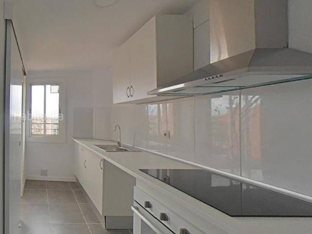 Piso en venta en Mataró, Cerdanyola Sud. IDEAL INVERSORES! Piso con alta rentabilidad garantizada en Mataró. Pisos.