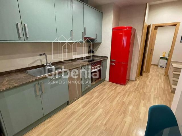 Piso en venta en Mataró, Cerdanyola Sud. Magnífica planta baja independiente situada en la zona de Cerdanyola Sud. Pisos.