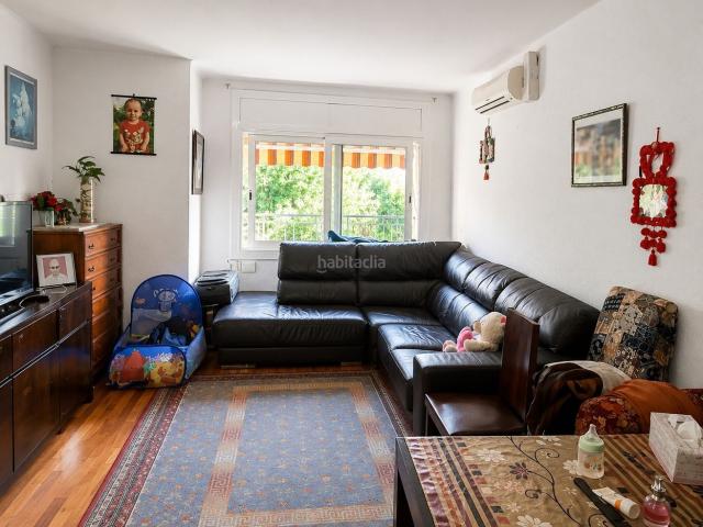 Piso en venta en Mataró, Cerdanyola Sud. ¡Piso con ascensor y vistas a Plaza Isla Cristina, Mataró!. Pisos.