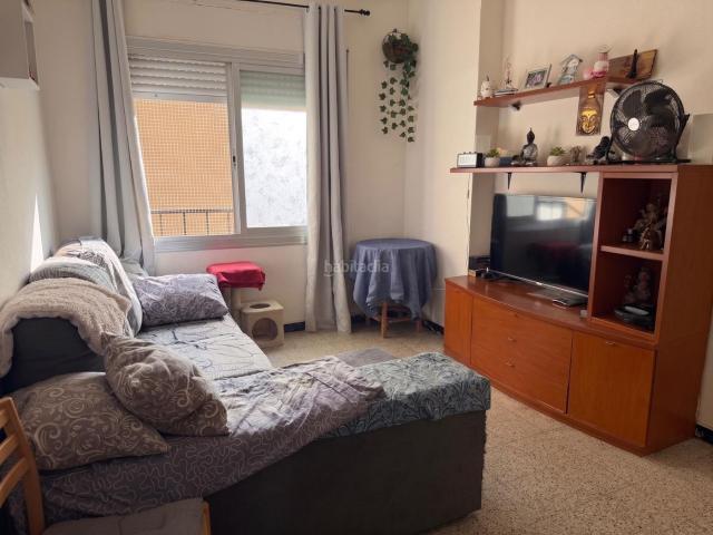 Piso en venta en Mataró, Cerdanyola Sud. Piso económico a la venta en Cerdanyola Sud. Pisos.