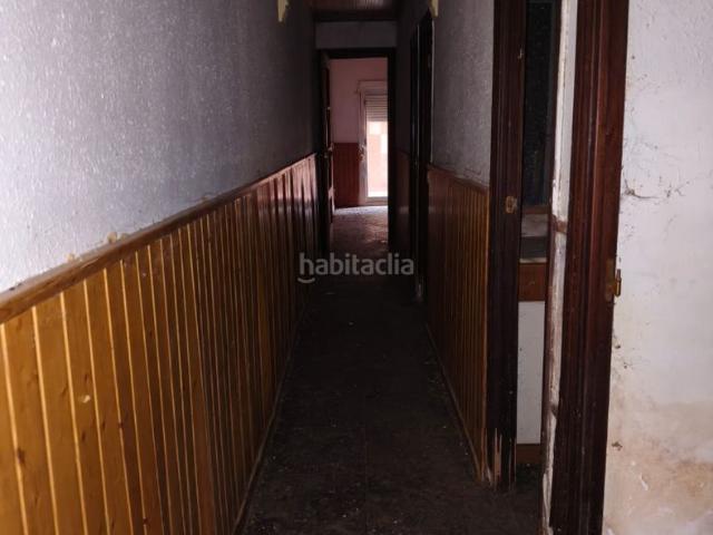 Piso en venta en Mataró, Cerdanyola Sud. PISO PARA REFORMAR EN MATARÓ. Pisos.