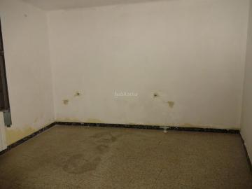 Piso en venta en Mataró, Cerdanyola Sud. Planta baja para reformar !. Pisos.