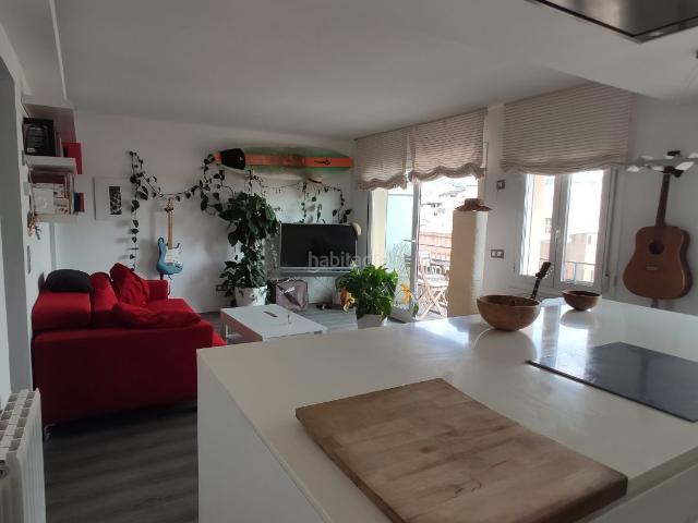 Piso en venta en Mataró, Eixample. Luminoso y soleado piso exterior, totalmente reformado en el eixample de Mataró. Pisos.