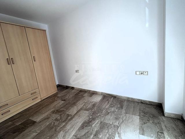 Piso en venta en Mataró, Eixample. MATARÓ LOFT SEMINUEVO EN EIXAMPLEAcogedor loft seminuevo de 48 m construidos, situado en la zona de Eixample de Mataró, una ubica. Pisos.
