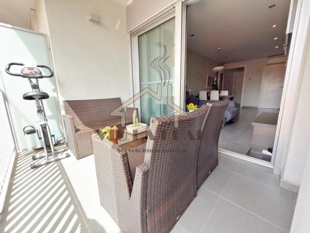 Piso en venta en Mataró, El Palau Escorxador. Piso VPO seminuevo 2009 con balcón amplio, suelo radiante, parking y trastero en HavanaEscorxador. Pisos.