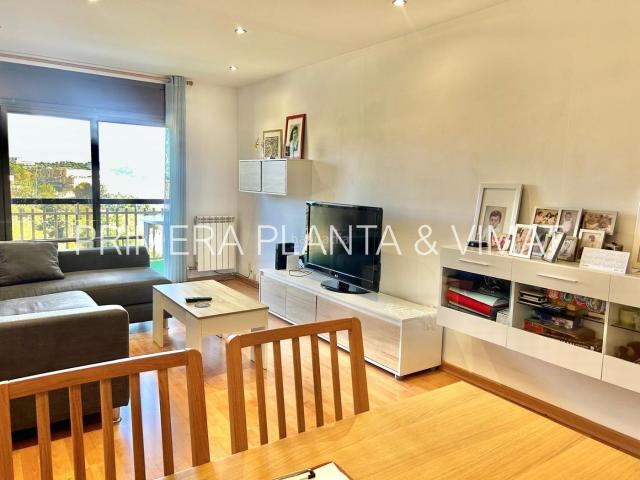 Piso en venta en Mataró, Rocafonda. Con vistas espectaculares a mar y montaña!. Pisos.