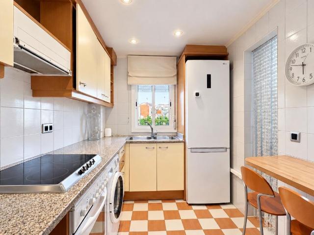 Piso en venta en Mataró, Rocafonda. OPORTUNIDAD EN MATARÓ! PISO REFORMADO, EXTERIOR Y CON 3 DORMITORIOS. Pisos.