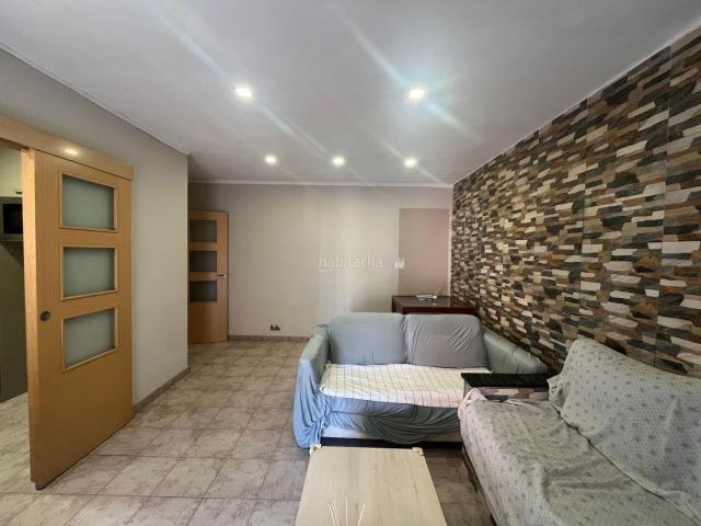 Piso en venta en Mataró, Rocafonda. Excelente Oportunidad !. Pisos.