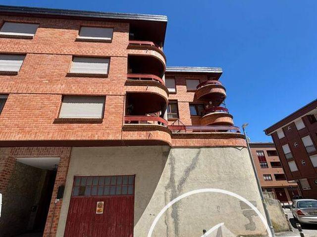 Piso en Venta en Medina de Pomar