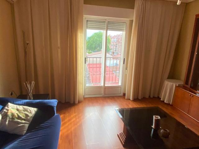 Piso en venta en Medina del Campo. Oportunidad Vivienda Seminueva en Medina del Campo de cuatro dormitorios, dos baños. Pisos Medina del.