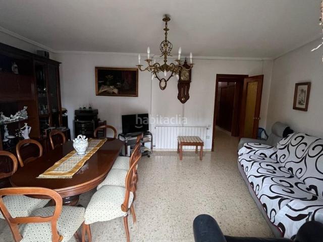 Piso en venta en Meliana. AMPLIA VIVIENDA EN AVENIDA PRINCIPAL DE MELIANA CON 2 PLAZAS DE GARAJE. Pisos.