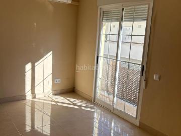 Piso en venta en Mengíbar. Súper oportunidad. En venta gran piso en venta en Mengibar!. Pisos.