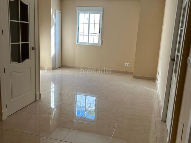 Piso en venta en Mengíbar. Súper oportunidad. En venta gran piso en venta en Mengibar!. Pisos.